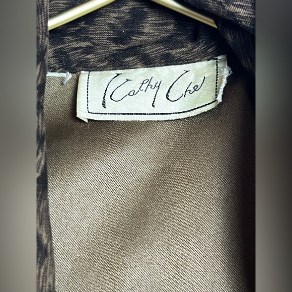 Vintage 90s Kathy Che leopard blouse button down tunic top - Picture 7 of 11